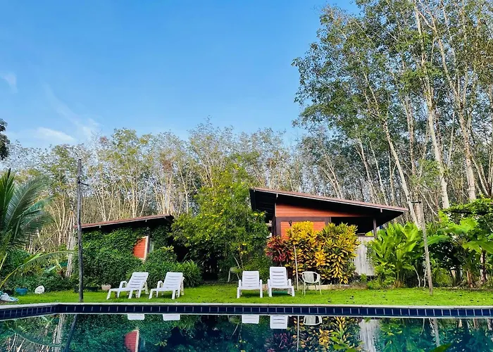 Lok Mun Bungalows